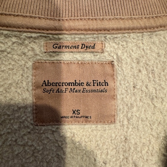 Abercrombie & Fitch Sunday Half-Zip Sweatshirt - Picture 5 of 9